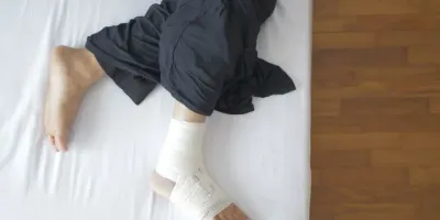 발목을 삐끗한 뒤 언제부터 마사지를 받아도 되나 — 시기별 기준